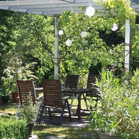 Apartment Brodthage, App. 2 *